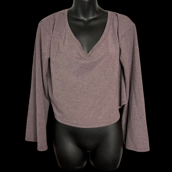 LULULEMON SHOW YOUR DEPTH BELL SLEEVES TOP M/L - Picture 2 of 6